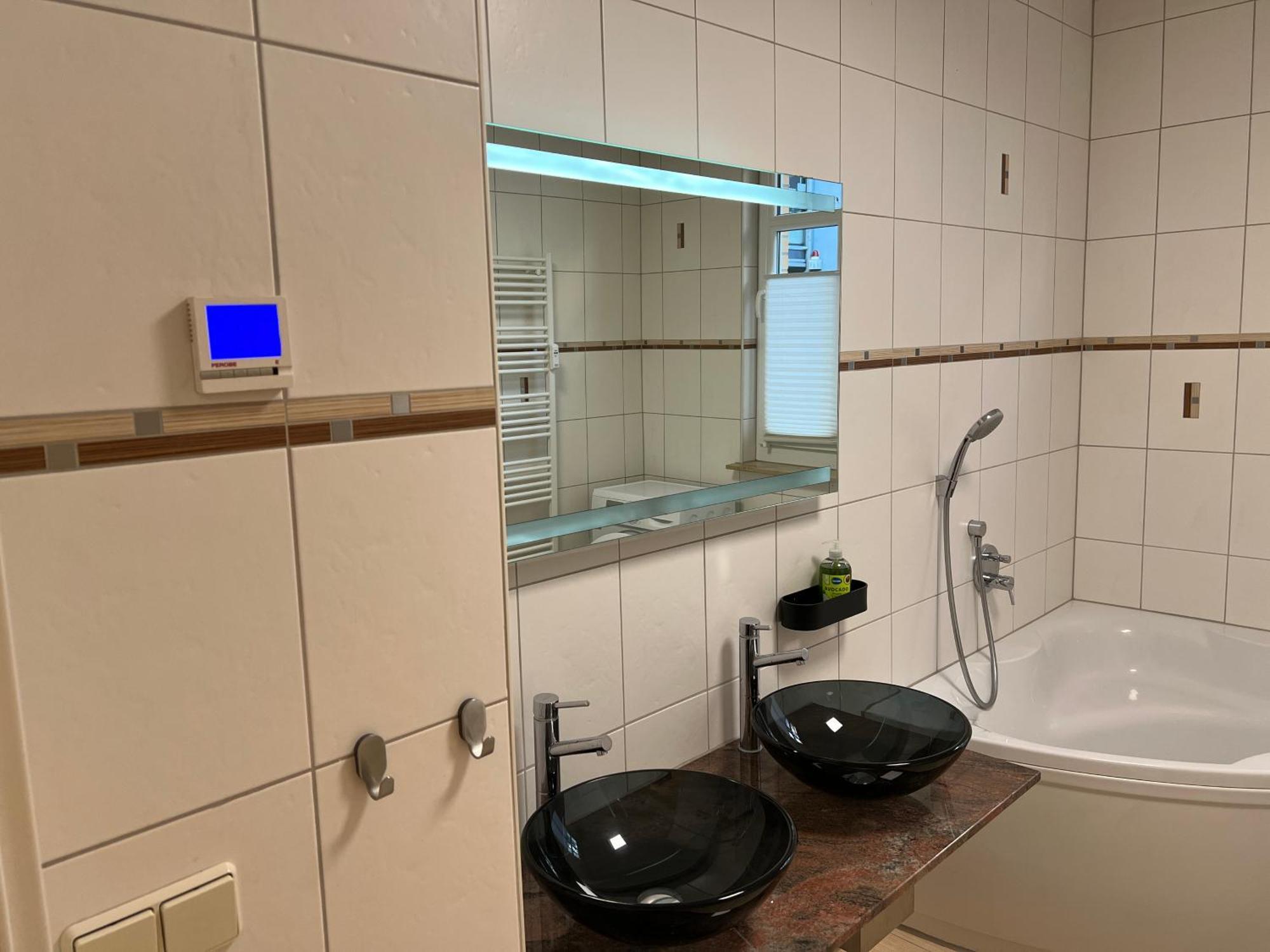 Apartment Humboldt 3 Schlafzimmer,Wifi, Netflix Parken, Terrasse, Klimatisiert, Naehe Zentrum Jena Exteriér fotografie