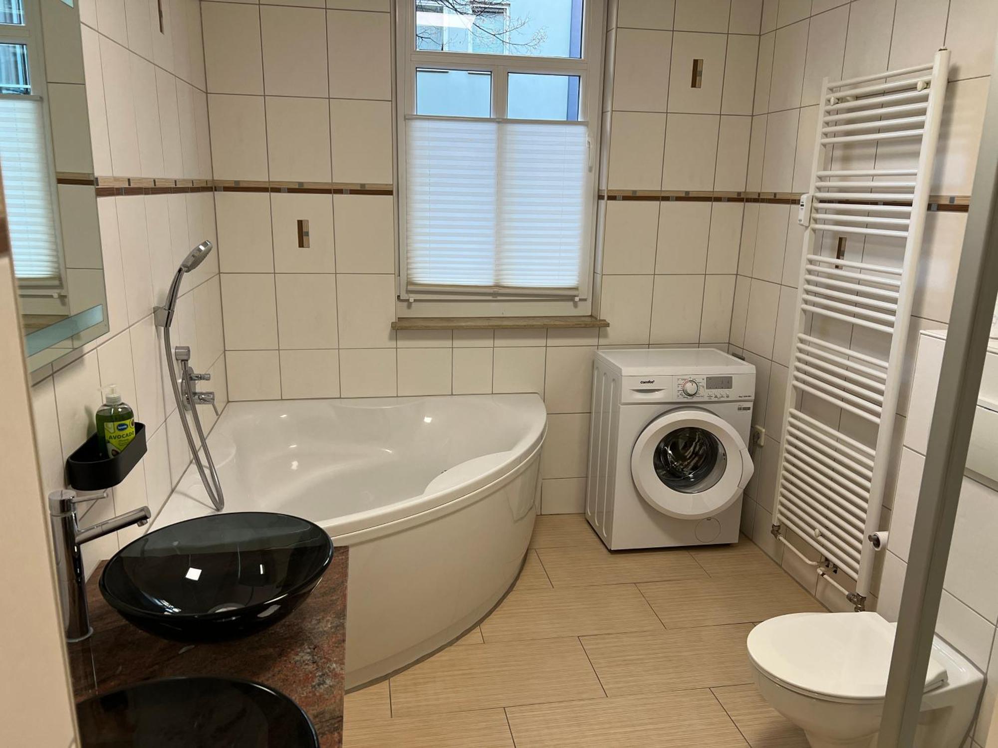 Apartment Humboldt 3 Schlafzimmer,Wifi, Netflix Parken, Terrasse, Klimatisiert, Naehe Zentrum Jena Exteriér fotografie